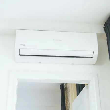 Domus 111 2 Bedroom Roma