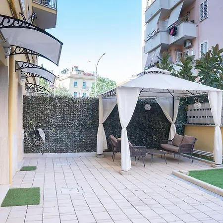 Domus 111 2 Bedroom Apartman